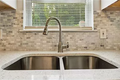 1051 Ada Avenue NW, Atlanta, GA 30318 - Photo 15