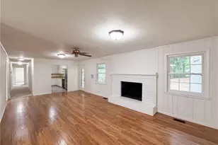 210 Pinewood Ln, Stockbridge, GA 30281 - Photo 9