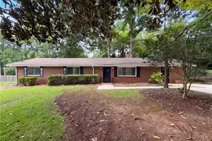 210 Pinewood Ln, Stockbridge, GA 30281 - Photo 1