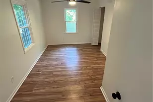 1766 Venetian Dr SW, Atlanta, GA 30311 - Photo 17
