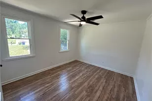 1766 Venetian Dr SW, Atlanta, GA 30311 - Photo 17