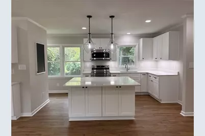 237 S Myrtle Street, Winder, GA 30680 - Photo 5