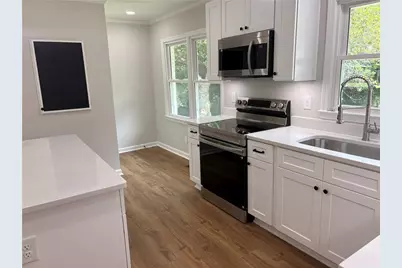 237 S Myrtle Street, Winder, GA 30680 - Photo 7