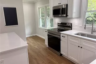 237 S Myrtle St, Winder, GA 30680 - Photo 7