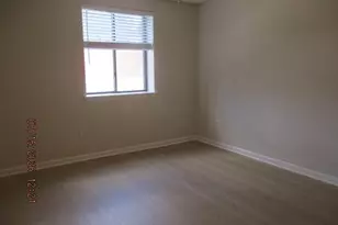 300 Johnson Ferry Rd, Sandy Springs, GA 30328 - Photo 9