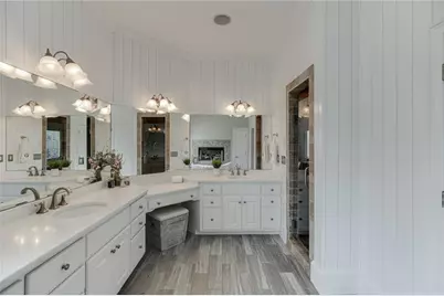1083 Meadow Bluff Terrace, Suwanee, GA 30024 - Photo 23