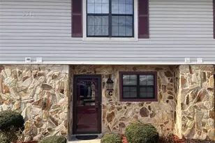 2510 Hidden Cove Ct, Gainesville, GA 30501 - Photo 1