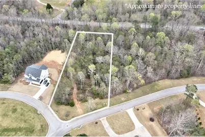 240 Woodmont Drive, Cornelia, GA 30531 - Photo 5