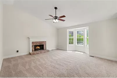 18 Broadlands Drive, White, GA 30184 - Photo 3
