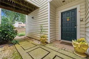 605 Serramonte Dr, Marietta, GA 30068 - Photo 3