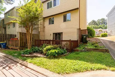 2105 Fairways Court NW, Kennesaw, GA 30144 - Photo 7