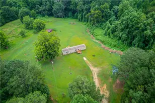 492 Gumlog Creek, Martin, GA 30557 - Photo 5