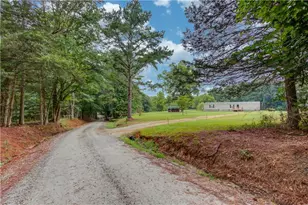 492 Gumlog Creek, Martin, GA 30557 - Photo 3