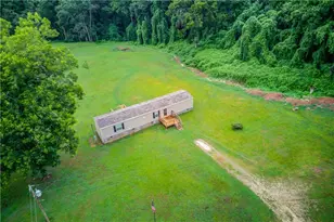 492 Gumlog Creek, Martin, GA 30557 - Photo 1