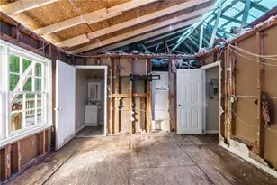 837 Hemingway Rd, Stone Mountain, GA 30088 - Photo 21
