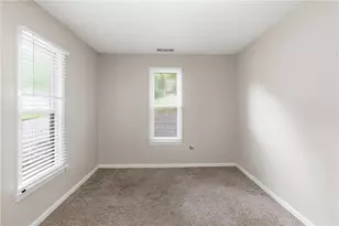 837 Hemingway Rd, Stone Mountain, GA 30088 - Photo 13