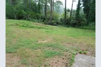 411 Safari Circle, Stone Mountain, GA 30083 - Photo 5