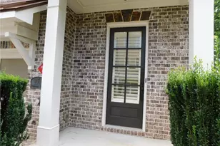 1014 Bergeron Pl, Sandy Springs, GA 30328 - Photo 3