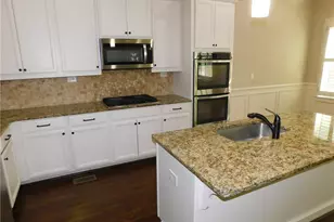 1014 Bergeron Pl, Sandy Springs, GA 30328 - Photo 11