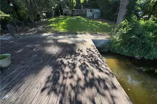 2322 E Lake Dr, Conyers, GA 30012 - Photo 9