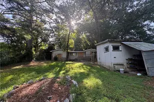2322 E Lake Dr, Conyers, GA 30012 - Photo 5