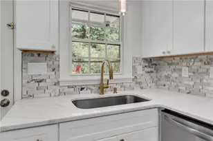 1993 Oak Valley Rd, Decatur, GA 30035 - Photo 7
