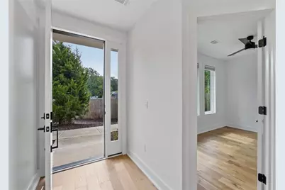 1300 Memorial Drive SE #16, Atlanta, GA 30317 - Photo 5