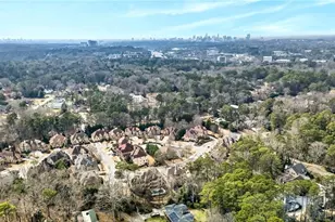 2015 Shaudi Ln, Atlanta, GA 30345 - Photo 33