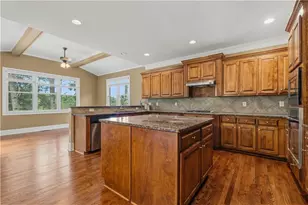 5605 Viewpoint Ct Ct, Suwanee, GA 30024 - Photo 13