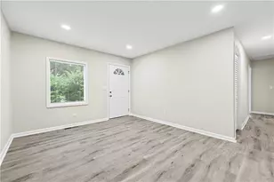 2823 Marco Dr NW, Atlanta, GA 30318 - Photo 5