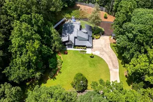 4070 Whitewater Creek Rd, Atlanta, GA 30327 - Photo 39