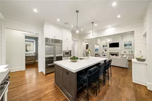 305 Forrest Lake Dr NW, Sandy Springs, GA 30327 - Photo 17