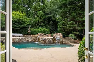 305 Forrest Lake Dr NW, Sandy Springs, GA 30327 - Photo 7