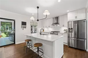 2304 Strathmore Dr NE, Atlanta, GA 30324 - Photo 7