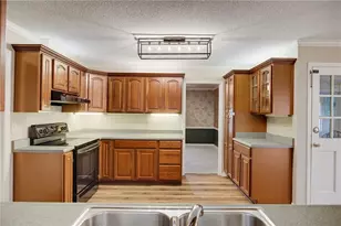 8940 Country Club Dr, Douglasville, GA 30134 - Photo 15