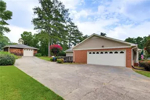 8940 Country Club Dr, Douglasville, GA 30134 - Photo 51