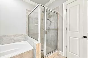 102 Riversgate Dr, Sandy Springs, GA 30339 - Photo 37