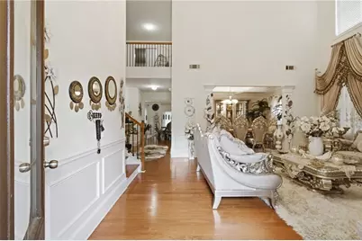 31 Village Green Court SW, Lilburn, GA 30047 - Photo 7