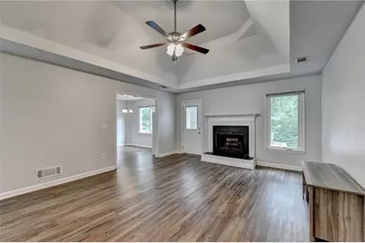 2300 Huntington Drive, Loganville, GA 30052 - Photo 9