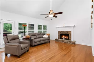 2045 Southers Cir, Suwanee, GA 30024 - Photo 15