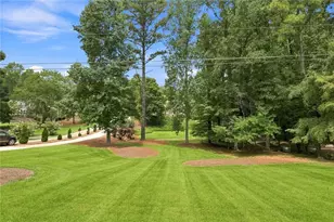 2045 Southers Cir, Suwanee, GA 30024 - Photo 39