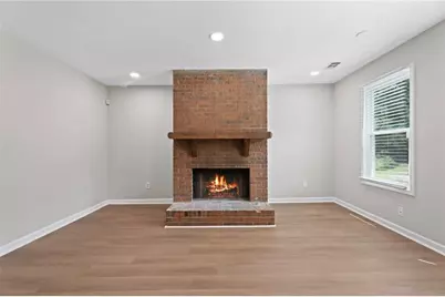 909 Silverwoods Drive, Atlanta, GA 30349 - Photo 7