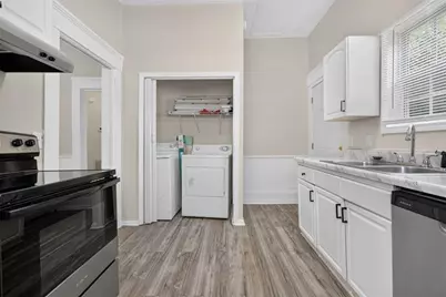 1070 Forest Ave, Stone Mountain, GA 30083 - Photo 9