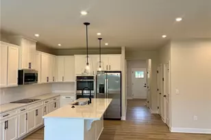 2424 Green Juniper Way, Gainesville, GA 30507 - Photo 3