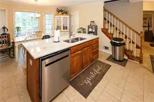 180 Creekview Trl, Fayetteville, GA 30214 - Photo 9