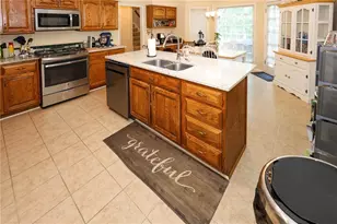 180 Creekview Trl, Fayetteville, GA 30214 - Photo 15