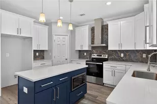 1226 Bloomsbury Ln, Gainesville, GA 30501 - Photo 3