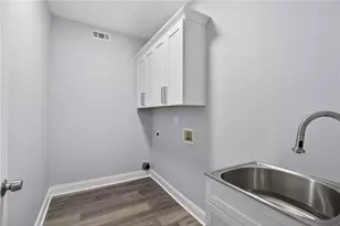 1226 Bloomsbury Ln, Gainesville, GA 30501 - Photo 15