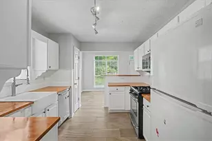 665 Peachtree Trails Dr, Suwanee, GA 30024 - Photo 9