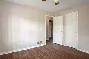 1404 Glenfield Dr, Lawrenceville, GA 30043 - Photo 31